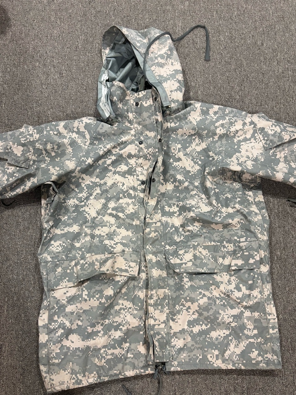 US Military ACU Digital Camo Hooded Parka Jacket ECWCS Large